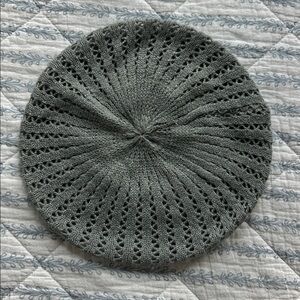 Stylish Gray Knit Beret/Beanie